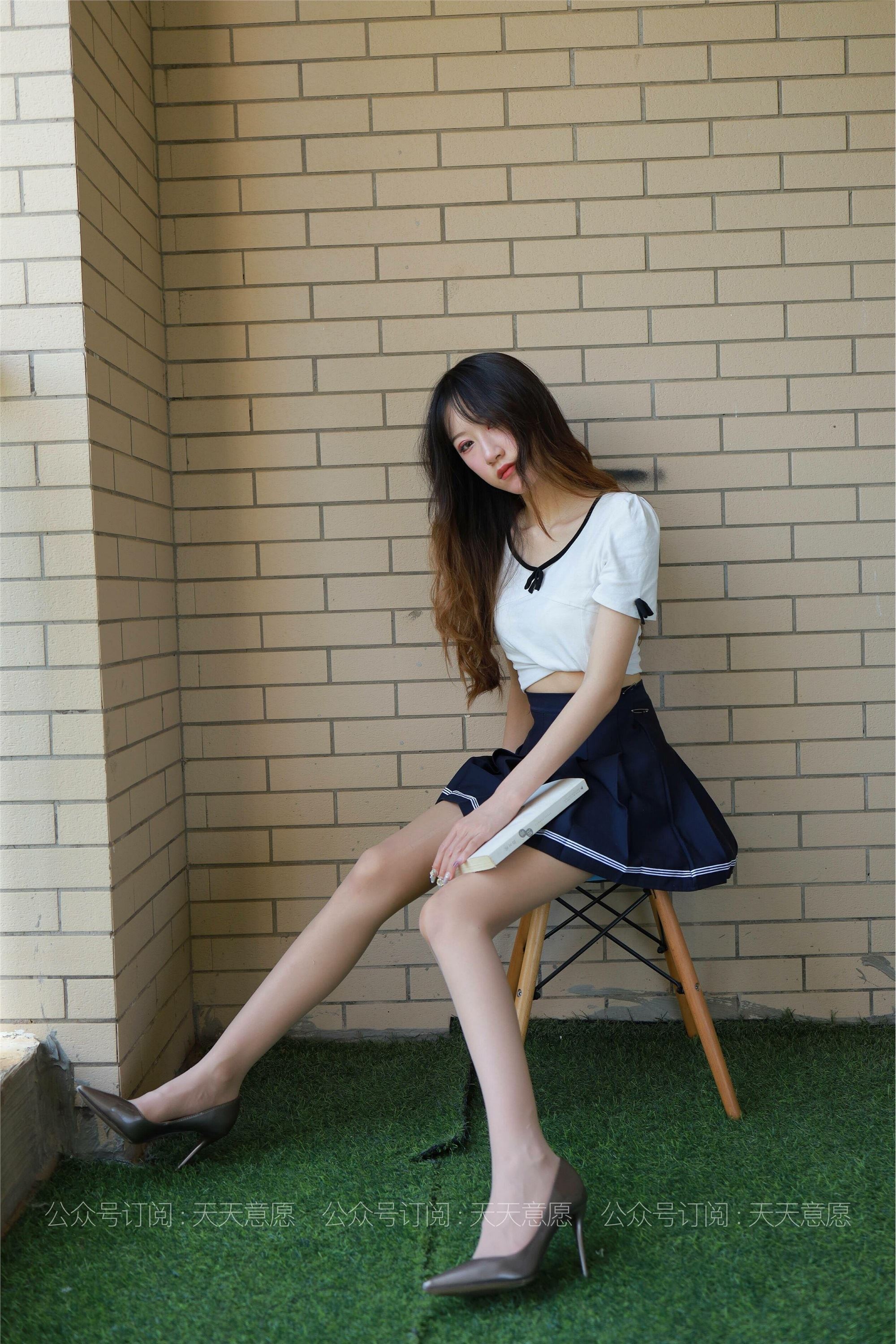 IESS异思趣向 - 模特：怡怡《长腿少女》